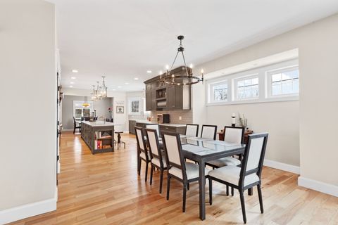 Tiny photo for 205 W Cook Avenue, Libertyville, IL 60048 (MLS # 12634943)