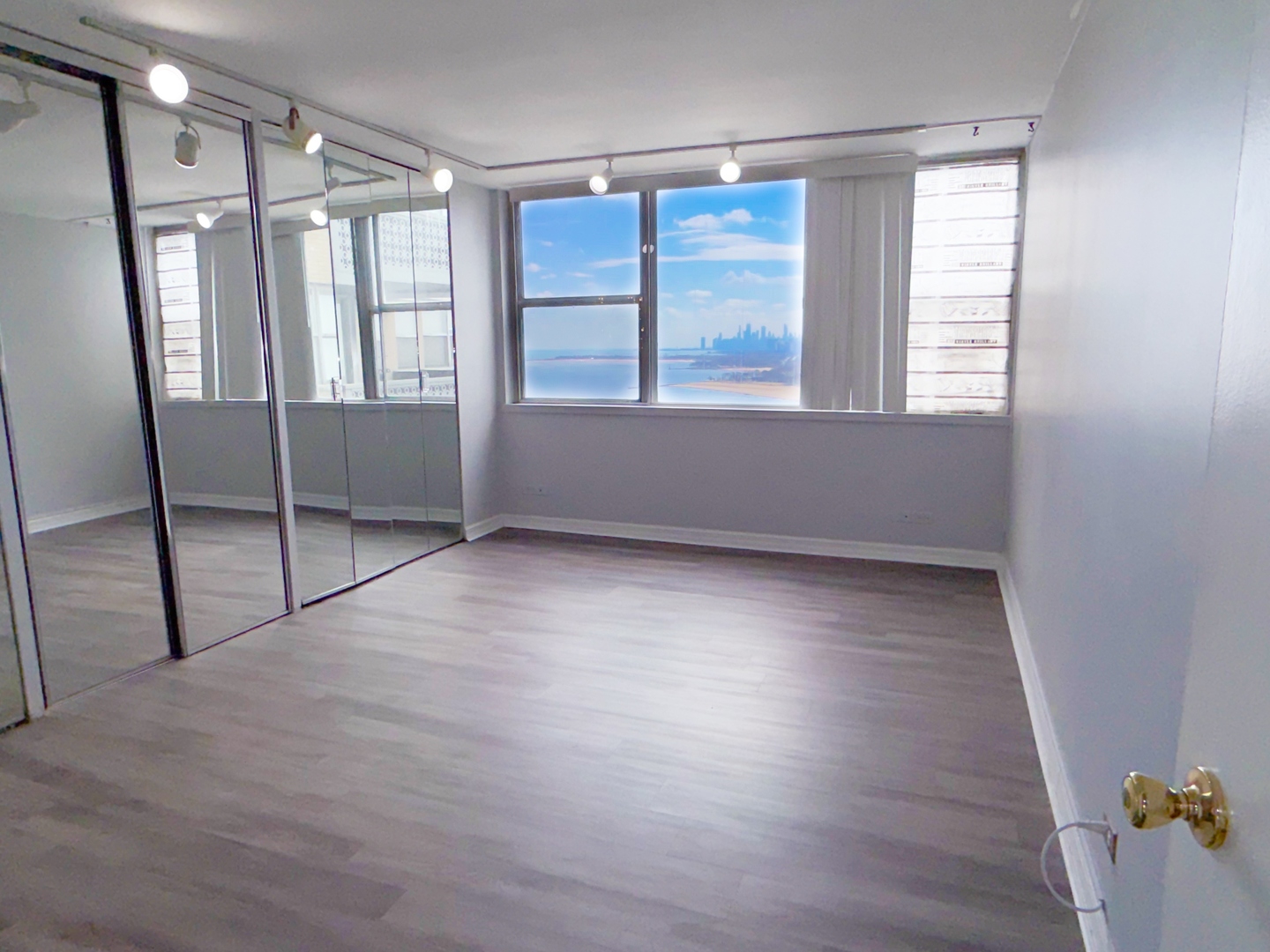 6301 N Sheridan Road 24E