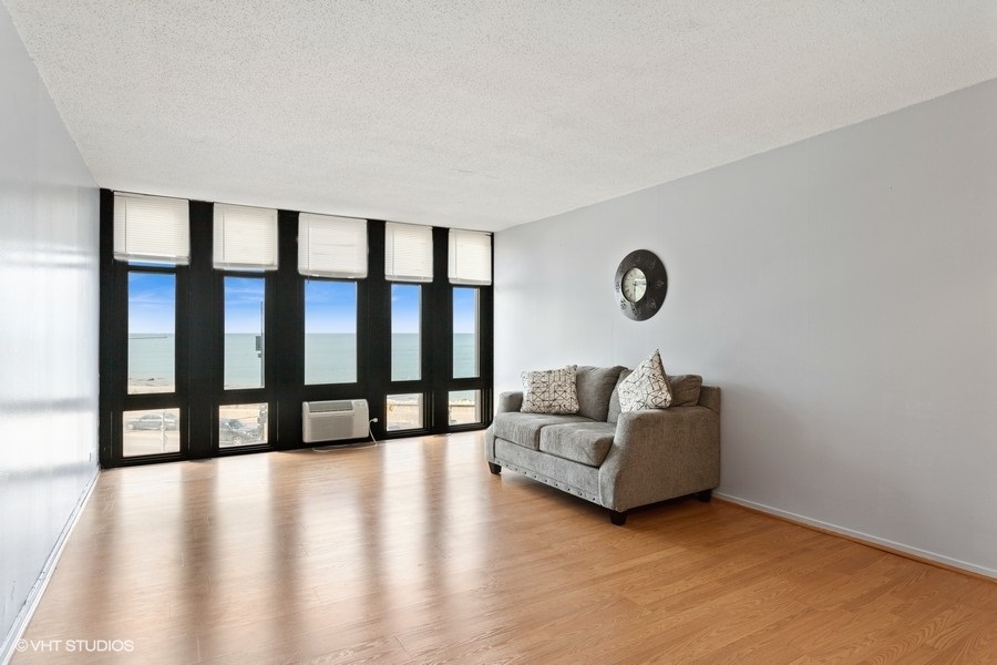 6700 S South Shore Drive 3J
