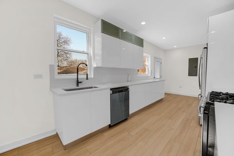 Tiny photo for 8758 S Wabash Avenue, Chicago, IL 60619 (MLS # 12666106)