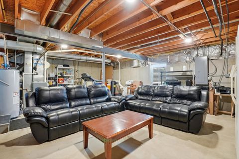 Tiny photo for 1600 Prairieview Boulevard, Bolingbrook, IL 60490 (MLS # 12617171)