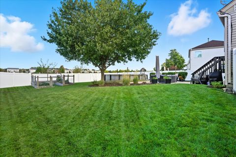 Tiny photo for 1600 Prairieview Boulevard, Bolingbrook, IL 60490 (MLS # 12617171)