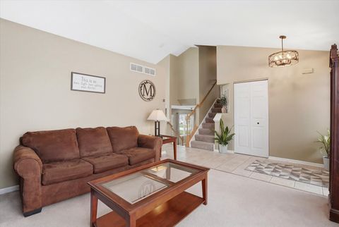 Tiny photo for 1600 Prairieview Boulevard, Bolingbrook, IL 60490 (MLS # 12617171)