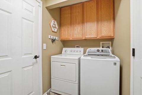 Tiny photo for 1600 Prairieview Boulevard, Bolingbrook, IL 60490 (MLS # 12617171)