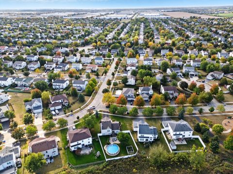 Tiny photo for 1600 Prairieview Boulevard, Bolingbrook, IL 60490 (MLS # 12617171)