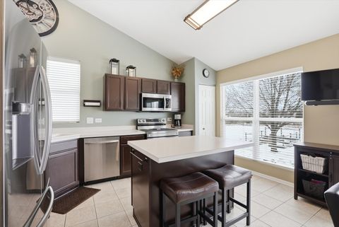 Tiny photo for 1600 Prairieview Boulevard, Bolingbrook, IL 60490 (MLS # 12617171)
