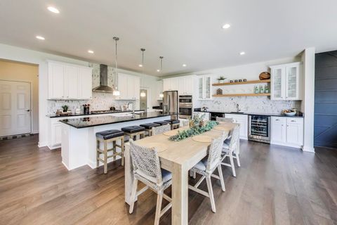 Tiny photo for 27100 Timber Wood Court, Plainfield, IL 60585 (MLS # 12554476)