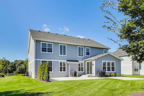 Tiny photo for 27100 Timber Wood Court, Plainfield, IL 60585 (MLS # 12554476)