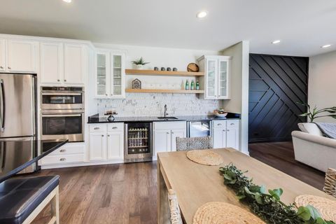 Tiny photo for 27100 Timber Wood Court, Plainfield, IL 60585 (MLS # 12554476)