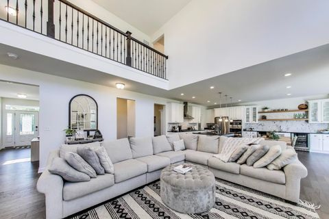 Tiny photo for 27100 Timber Wood Court, Plainfield, IL 60585 (MLS # 12554476)