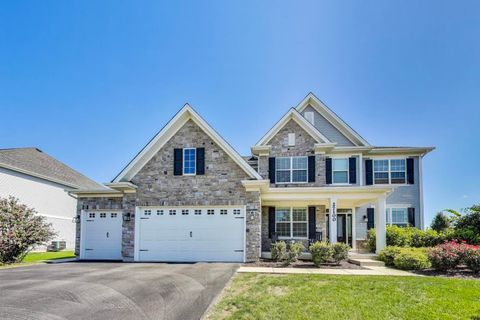 Tiny photo for 27100 Timber Wood Court, Plainfield, IL 60585 (MLS # 12554476)