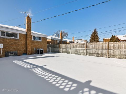 Tiny photo for 6031 S Moody Avenue, Chicago, IL 60638 (MLS # 12555683)