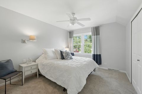 Tiny photo for 10 W 12TH Avenue, Naperville, IL 60563 (MLS # 12459693)
