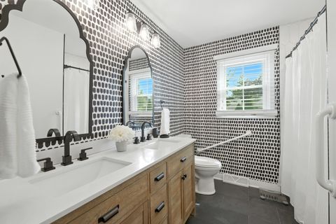 Tiny photo for 10 W 12TH Avenue, Naperville, IL 60563 (MLS # 12459693)