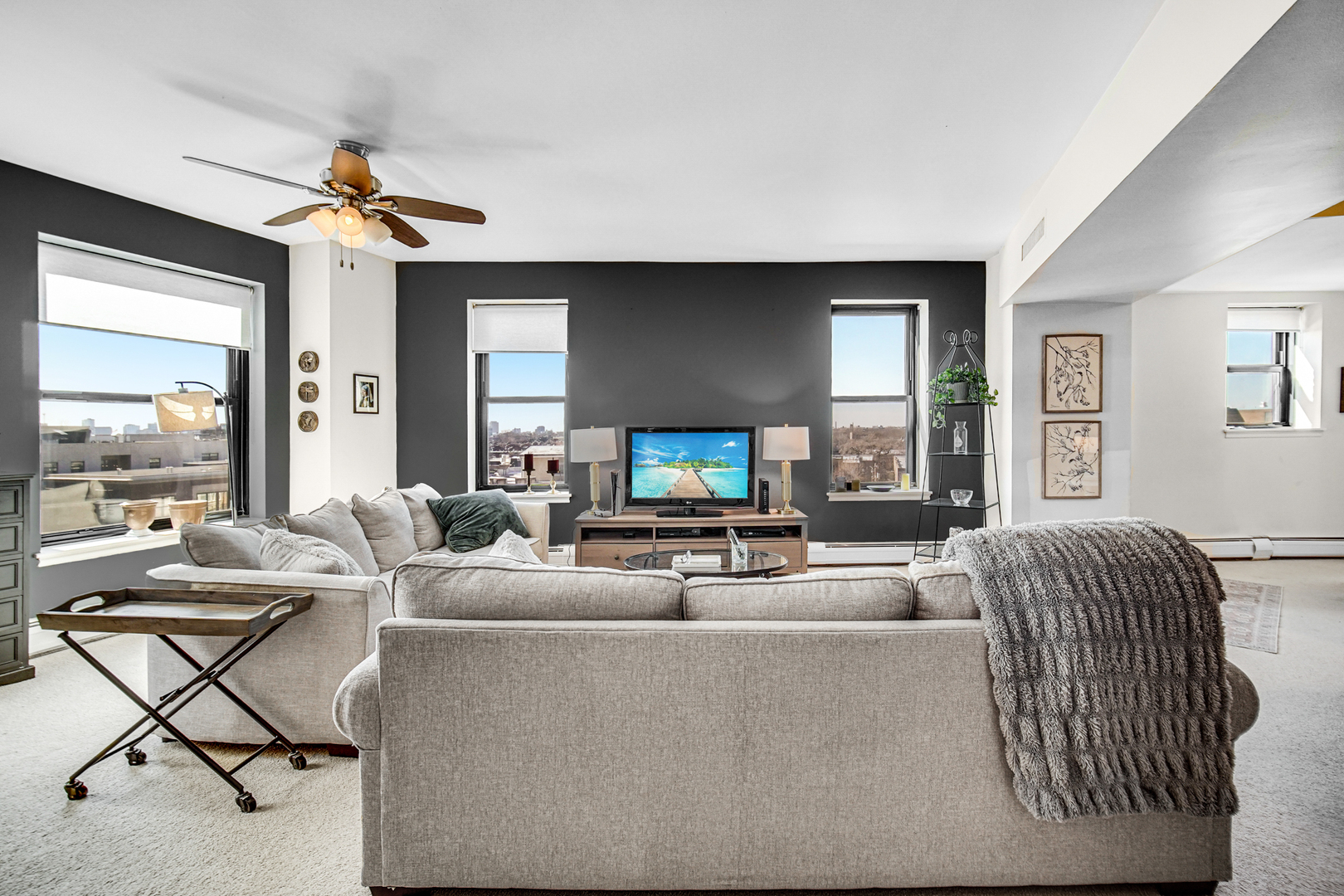 2100 N Lincoln Park West 7FN