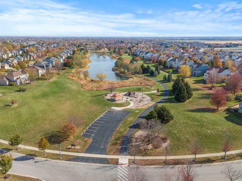 Tiny photo for 26307 Whispering Woods Court, Plainfield, IL 60585 (MLS # 12489149)