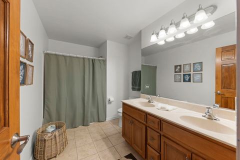 Tiny photo for 26307 Whispering Woods Court, Plainfield, IL 60585 (MLS # 12489149)