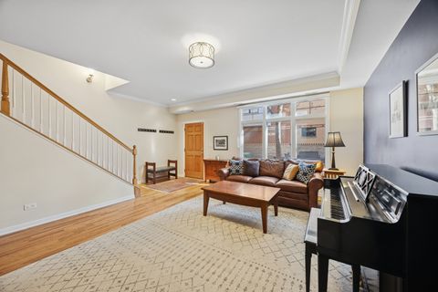 Tiny photo for 422 Pennsylvania Way, Oak Park, IL 60302 (MLS # 12559485)