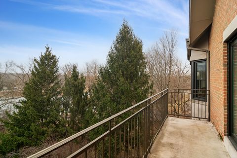 Tiny photo for 20 Trafalgar Square #401, Lincolnshire, IL 60069 (MLS # 12571232)