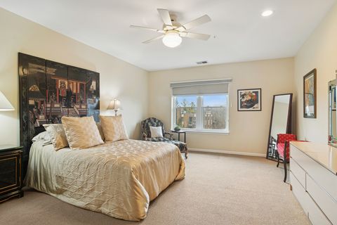 Tiny photo for 20 Trafalgar Square #401, Lincolnshire, IL 60069 (MLS # 12571232)