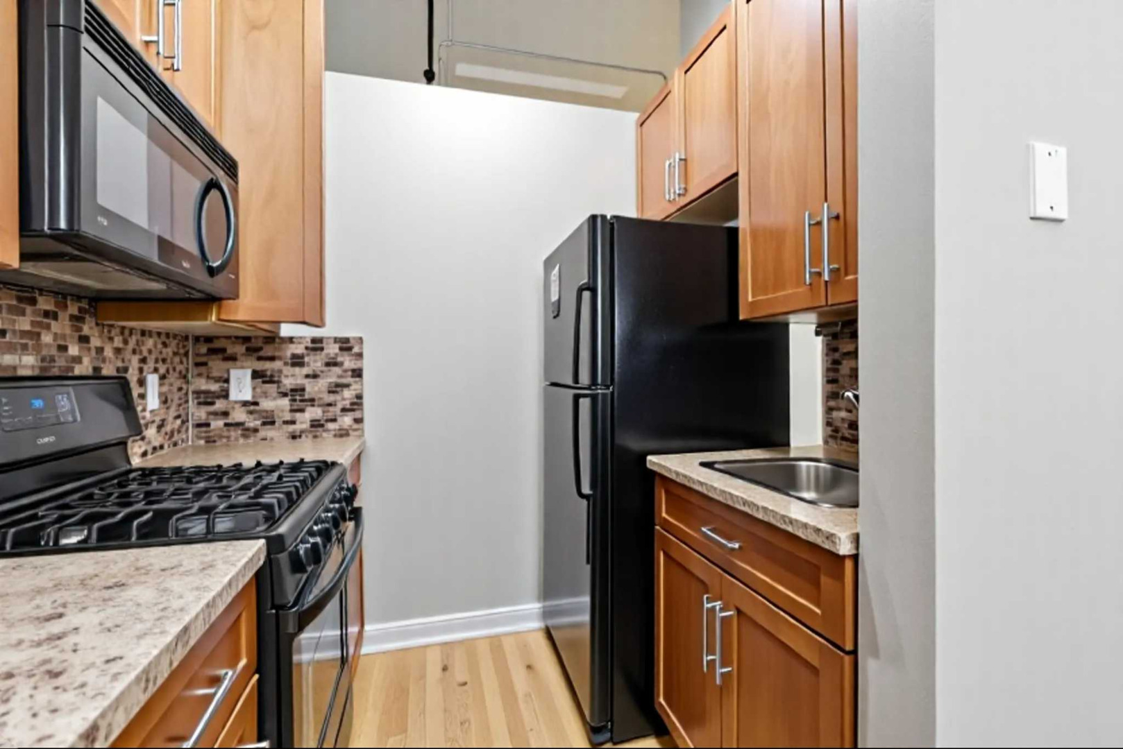1224 W Van Buren Street 217