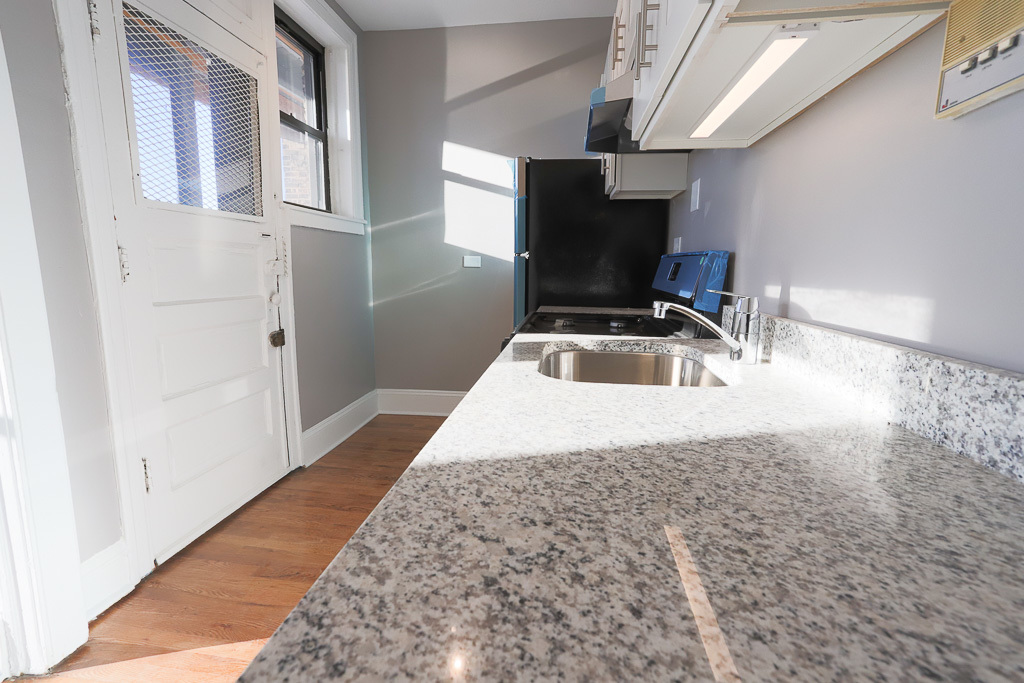 637 W Cornelia Avenue 3W