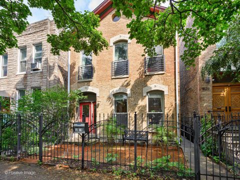 Photo of 1830 W Huron Street #2, Chicago, IL 60622 (MLS # 12513437)