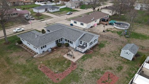 Tiny photo for 1414 Rosehill Avenue, Camanche, IA 52730 (MLS # 12616454)