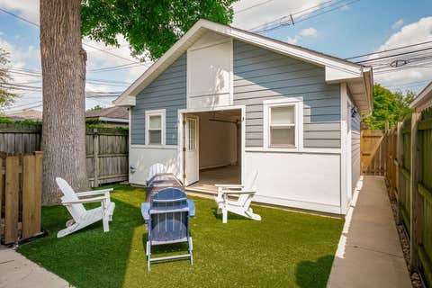 Tiny photo for 3707 N Albany Avenue, Chicago, IL 60618 (MLS # 12728933)