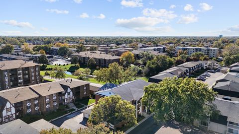 A home in Oak Lawn