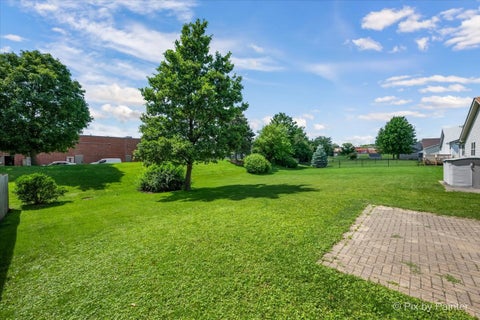 Tiny photo for 58 Silver Trail, North Aurora, IL 60542 (MLS # 12690022)