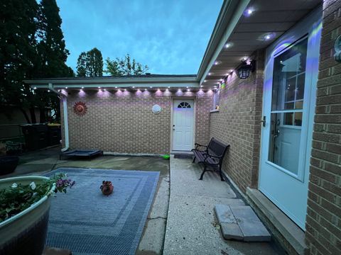 Tiny photo for 499 Gilbert Drive, Wood Dale, IL 60191 (MLS # 12674259)