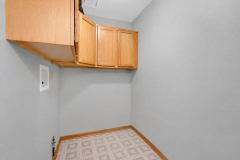 Tiny photo for 110 Port Cove CV, Carpentersville, IL 60110 (MLS # 12713343)