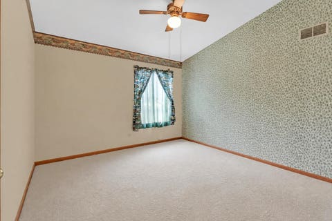 Tiny photo for 110 Port Cove CV, Carpentersville, IL 60110 (MLS # 12713343)