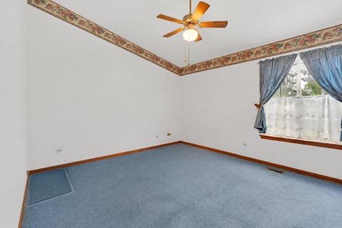Tiny photo for 110 Port Cove CV, Carpentersville, IL 60110 (MLS # 12713343)