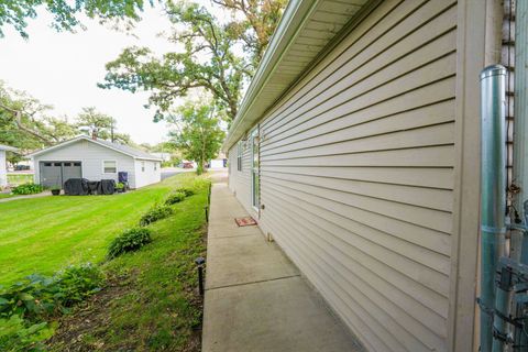 Tiny photo for 39450 N Circle Avenue, Antioch, IL 60002 (MLS # 12469462)