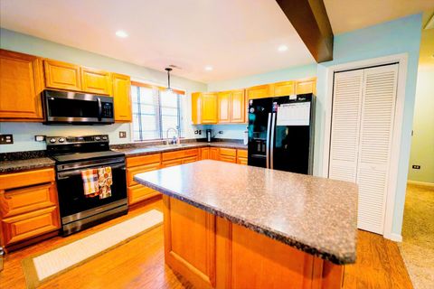 Tiny photo for 39450 N Circle Avenue, Antioch, IL 60002 (MLS # 12469462)