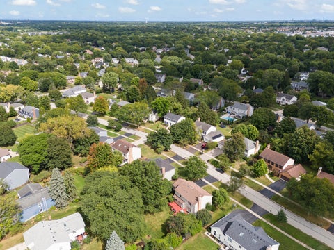 Tiny photo for 2042 Richton Drive, Wheaton, IL 60189 (MLS # 12546417)