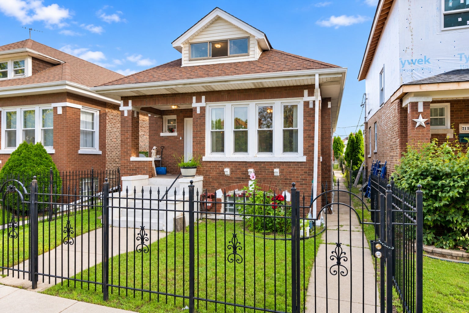 3116 W 54th Place