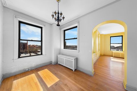 Tiny photo for 6935 S Crandon Avenue #8D, Chicago, IL 60649 (MLS # 12588210)