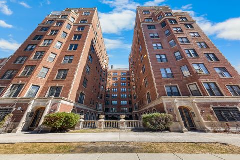 Photo of 6935 S Crandon Avenue #8D, Chicago, IL 60649 (MLS # 12588210)