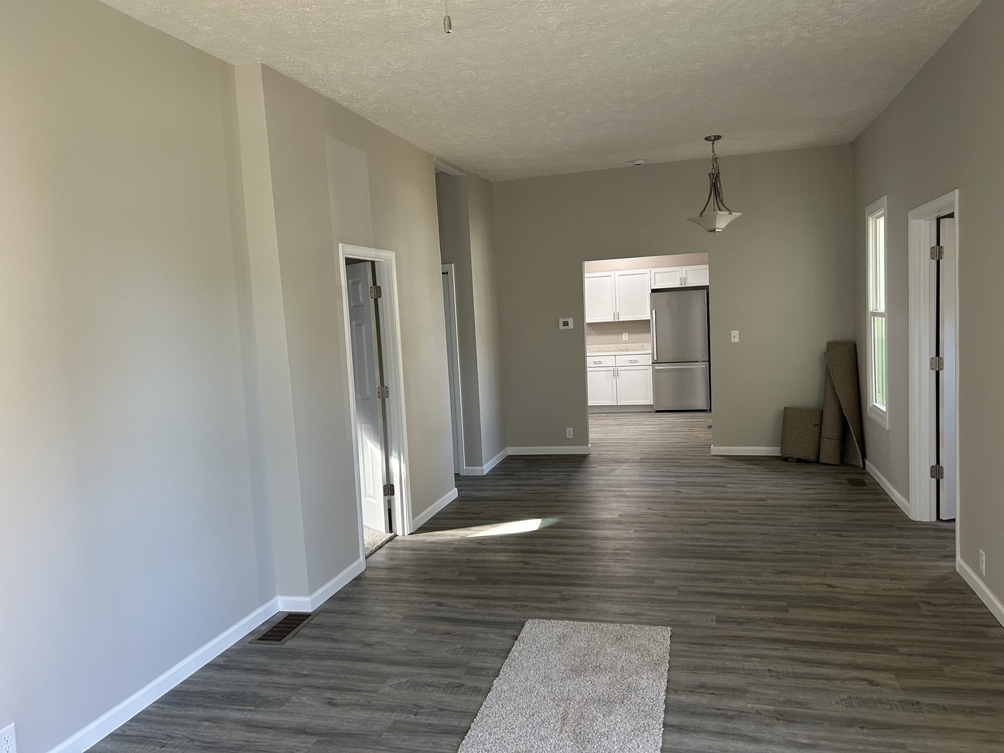 Bloomington, Illinois 61701, United States, 3 Bedrooms Bedrooms, ,2 BathroomsBathrooms,Residential,Active,244870