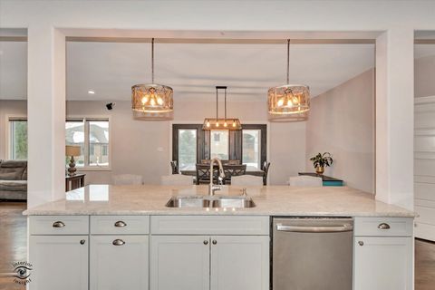 Tiny photo for 1973 Edgeview Drive, New Lenox, IL 60451 (MLS # 12634740)