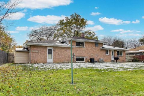 Tiny photo for 910 E Aster Avenue, Palatine, IL 60074 (MLS # 12516716)