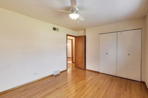 Tiny photo for 910 E Aster Avenue, Palatine, IL 60074 (MLS # 12516716)