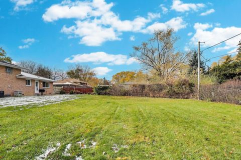 Tiny photo for 910 E Aster Avenue, Palatine, IL 60074 (MLS # 12516716)