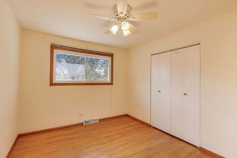 Tiny photo for 910 E Aster Avenue, Palatine, IL 60074 (MLS # 12516716)