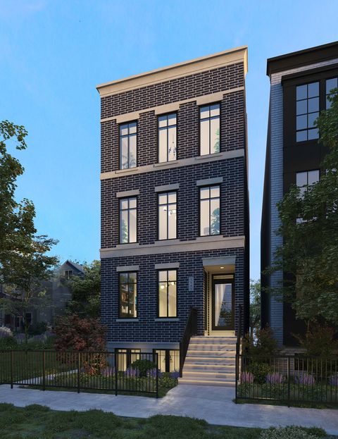 1443 W Roscoe Street 1 Chicago IL 60657