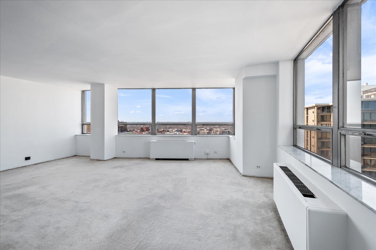 5701 N Sheridan Road 17B