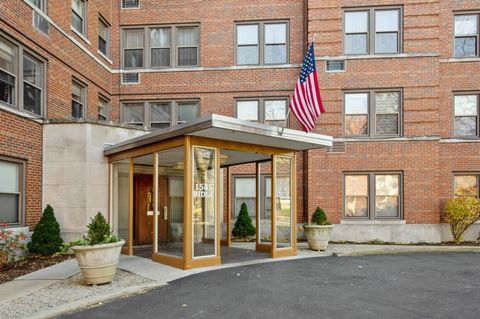 1585 Ridge Avenue 301 Evanston IL 60201